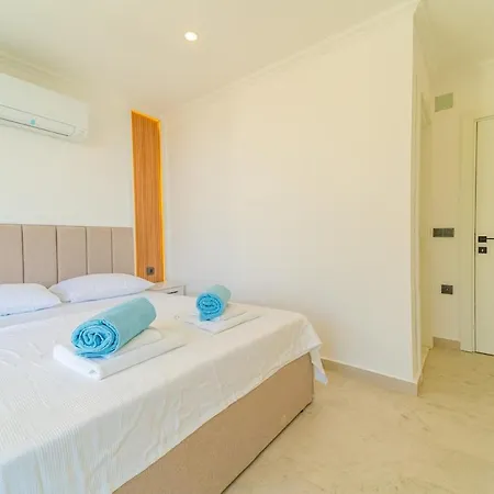 With A Pool In Kalkan 1 Каш